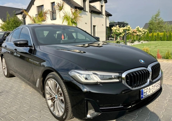 BMW Seria 5 cena 169000 przebieg: 45000, rok produkcji 2021 z Pabianice małe 121